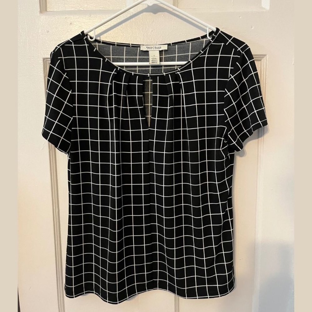 Black and white keyhole blouse